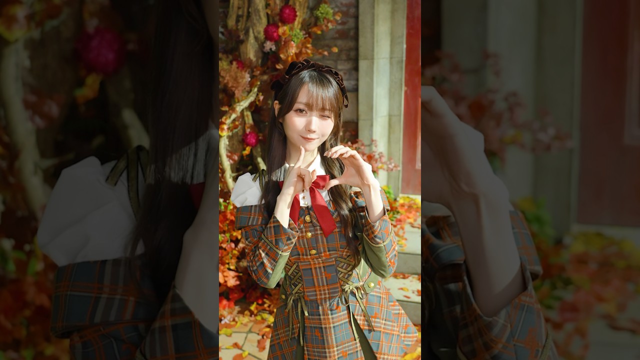 =LOVE – 19th Single『ラブソングに襲われる』shorts 歌唱衣装 DANCE ver.